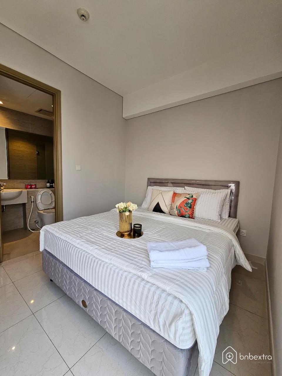 3Br Flat In Taman Anggrek Residence จาการ์ตา ภายนอก รูปภาพ