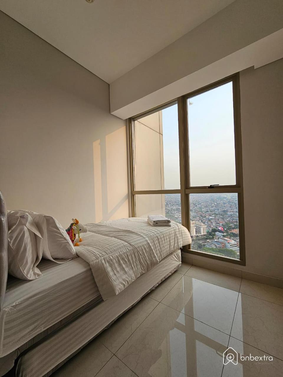 3Br Flat In Taman Anggrek Residence จาการ์ตา ภายนอก รูปภาพ
